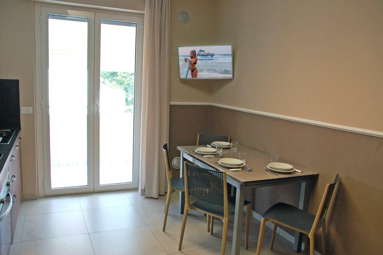 Holiday Club Residence Alba Adriatica Exterior foto